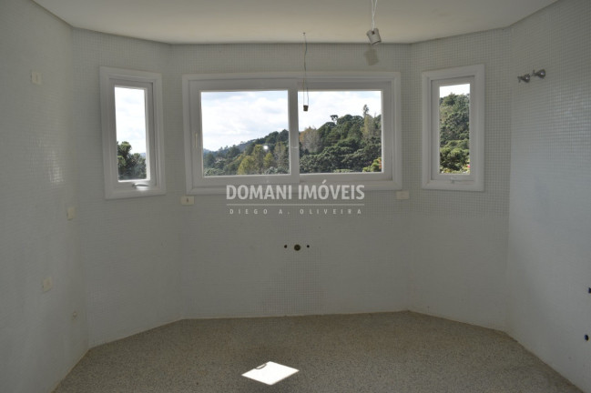 Imagem Casa com 4 Quartos à Venda, 322 m² em Região Do Alto Do Capivari - Campos Do Jordão Imagem Casa com 4 Quartos à Venda, 322 m² em Região Do Alto Do Capivari - Campos Do Jordão