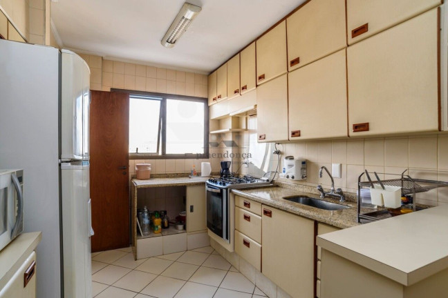 Imagem Apartamento com 3 Quartos à Venda, 120 m² em Alto De Pinheiros - São Paulo