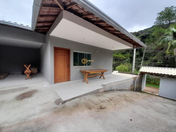 Imagem Casa com 3 Quartos à Venda, 320 m² em Albuquerque - Teresópolis Imagem Casa com 3 Quartos à Venda, 320 m² em Albuquerque - Teresópolis