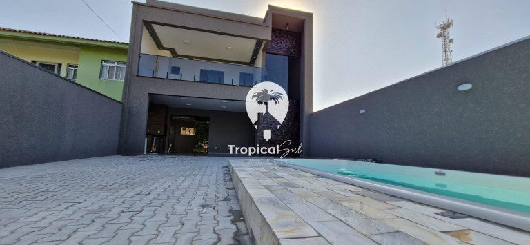 Casa com 1 Quarto à Venda, 200 m² em Leblon - Pontal Do Parana