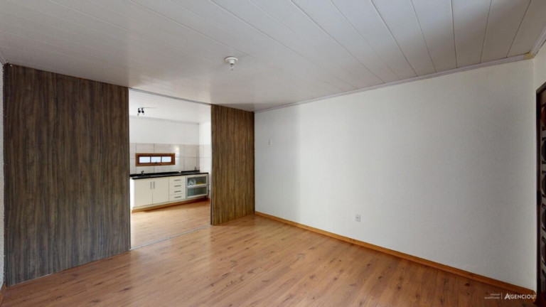 Imagem Imóvel com 2 Quartos à Venda, em Passo Da Areia - Porto Alegre Imagem Imóvel com 2 Quartos à Venda, em Passo Da Areia - Porto Alegre