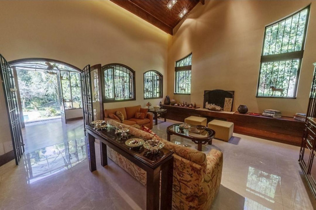 Casa com 4 Quartos à Venda, 451 m² em Pousada Dos Bandeirantes - Carapicuíba