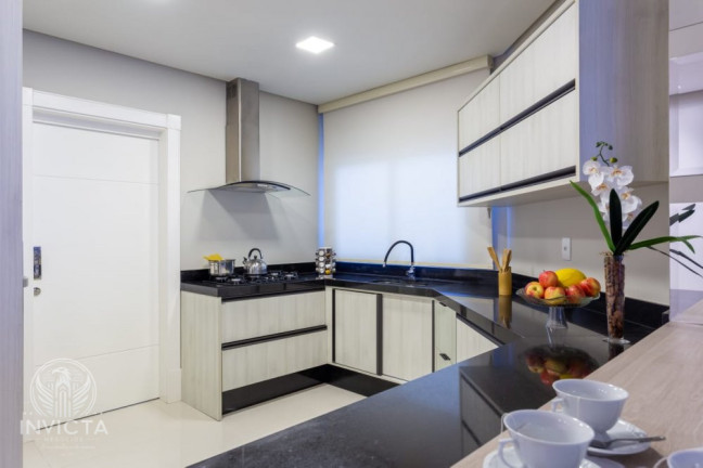 Imagem Apartamento com 3 Quartos à Venda, 128 m² em Centro - Balneário Camboriú Imagem Apartamento com 3 Quartos à Venda, 128 m² em Centro - Balneário Camboriú