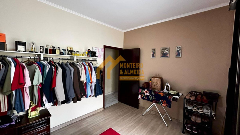 Imagem Casa com 3 Quartos à Venda, 247 m² em Vila Santana - Itapetininga