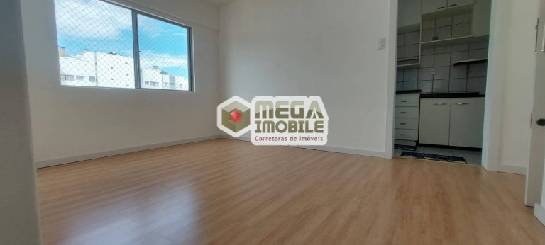 Imagem Apartamento com 3 Quartos à Venda, 70 m² em Centro - Florianópolis Imagem Apartamento com 3 Quartos à Venda, 70 m² em Centro - Florianópolis