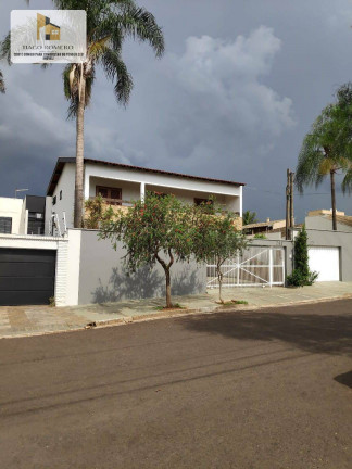 Imagem Sobrado com 4 Quartos à Venda ou Locação, 360 m² em Araraquara