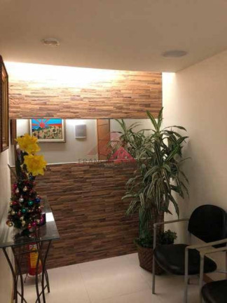Sala Comercial à Venda, 40 m² em Centro - Niterói