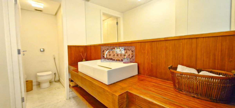 Imagem Cobertura com 4 Quartos à Venda, 680 m² em Copacabana - Rio De Janeiro Imagem Cobertura com 4 Quartos à Venda, 680 m² em Copacabana - Rio De Janeiro