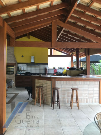 Imagem Casa com 4 Quartos à Venda, 320 m² em Jardim Samambaia - Ubatuba Imagem Casa com 4 Quartos à Venda, 320 m² em Jardim Samambaia - Ubatuba