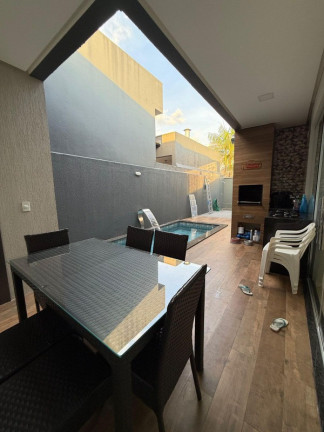 Imagem Casa com 3 Quartos à Venda, 195 m² em Ponta Negra - Manaus