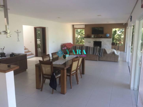 Imagem Casa com 5 Quartos à Venda, 400 m² em Ilhabela Imagem Casa com 5 Quartos à Venda, 400 m² em Ilhabela