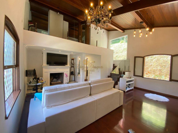 Imagem Casa com 6 Quartos à Venda, 300 m² em Albuquerque - Teresópolis Imagem Casa com 6 Quartos à Venda, 300 m² em Albuquerque - Teresópolis