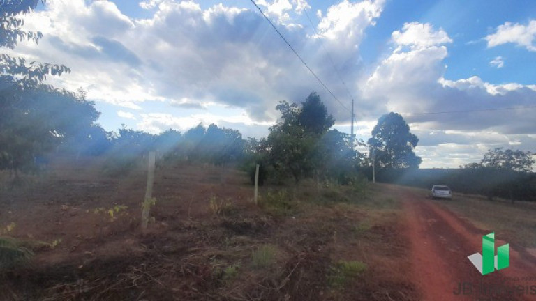 Imagem Imóvel com 3 Quartos à Venda, 40 m² em Zona Rural - Montes Claros