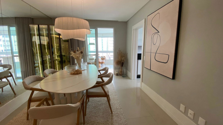 Imagem Apartamento com 3 Quartos à Venda, 138 m² em Centro - Balneário Camboriú Imagem Apartamento com 3 Quartos à Venda, 138 m² em Centro - Balneário Camboriú