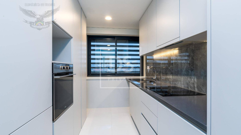 Imagem Apartamento com 2 Quartos à Venda, 107 m² em Porto Imagem Apartamento com 2 Quartos à Venda, 107 m² em Porto