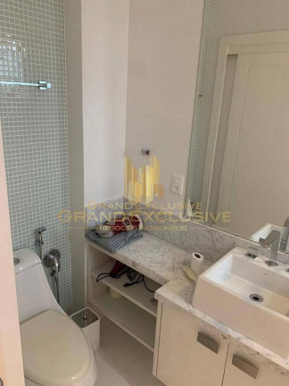 Imagem Apartamento com 3 Quartos à Venda, 152 m² em Centro - Balneário Camboriú Imagem Apartamento com 3 Quartos à Venda, 152 m² em Centro - Balneário Camboriú