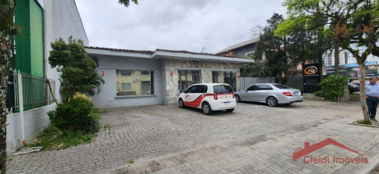 Imagem Casa para Alugar, 200 m² em Anita Garibaldi - Joinville Imagem Casa para Alugar, 200 m² em Anita Garibaldi - Joinville