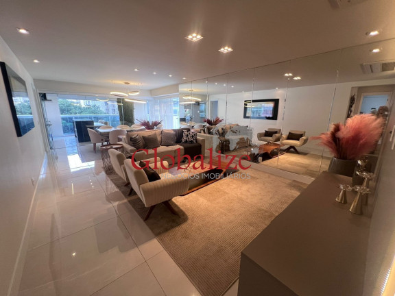 Imóvel com 4 Quartos à Venda, 301 m² em Boqueirão - Santos