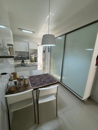 Imagem Imóvel com 4 Quartos à Venda, 187 m² em Itaigara - Salvador Imagem Imóvel com 4 Quartos à Venda, 187 m² em Itaigara - Salvador