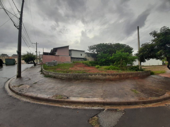 Imóvel Comercial à Venda, 232 m² em Wanel Ville - Sorocaba