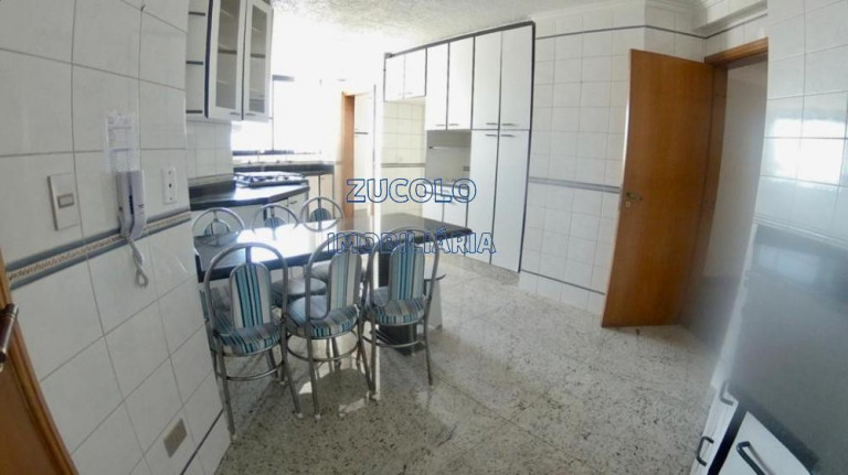 Imagem Apartamento com 3 Quartos à Venda, 136 m² Imagem Apartamento com 3 Quartos à Venda, 136 m²