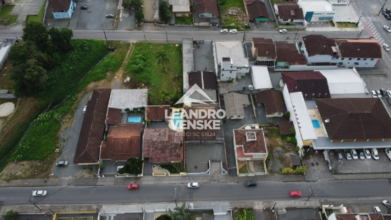 Imagem Terreno à Venda, 1.067 m² em Vila Nova - Joinville Imagem Terreno à Venda, 1.067 m² em Vila Nova - Joinville