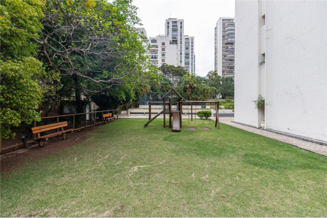 Imagem Imóvel com 4 Quartos à Venda, em Pinheiros - São Paulo Imagem Imóvel com 4 Quartos à Venda, em Pinheiros - São Paulo