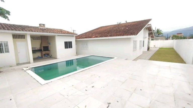 Imagem Casa com 3 Quartos à Venda, 180 m² em Pontal De Santa Marina - Caraguatatuba Imagem Casa com 3 Quartos à Venda, 180 m² em Pontal De Santa Marina - Caraguatatuba