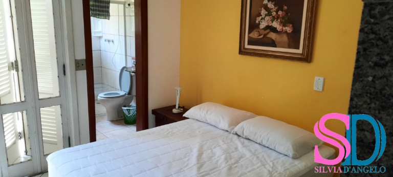 Imagem Casa com 10 Quartos à Venda, 800 m² em Fortaleza - Ubatuba Imagem Casa com 10 Quartos à Venda, 800 m² em Fortaleza - Ubatuba