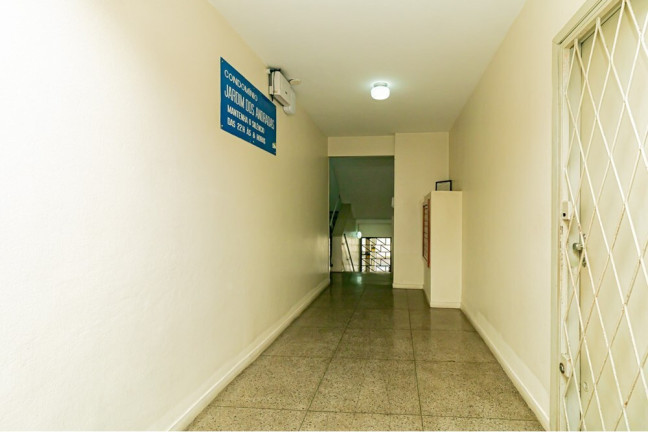 Imagem Apartamento com 2 Quartos à Venda, 58 m² em Vila Ipiranga - Porto Alegre