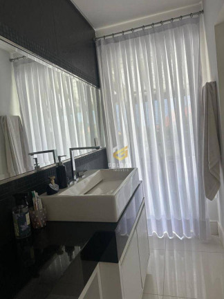 Imagem Casa com 3 Quartos à Venda, 350 m² em Praia Das Taquaras - Balneário Camboriú Imagem Casa com 3 Quartos à Venda, 350 m² em Praia Das Taquaras - Balneário Camboriú