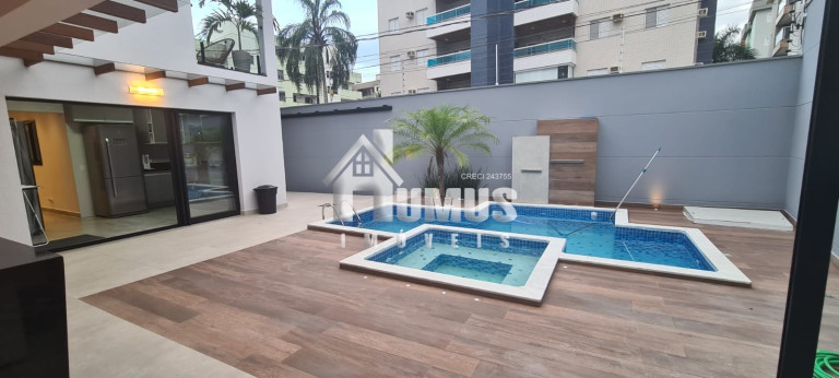 Imagem Casa com 5 Quartos à Venda, 300 m² em Itaguá - Ubatuba Imagem Casa com 5 Quartos à Venda, 300 m² em Itaguá - Ubatuba