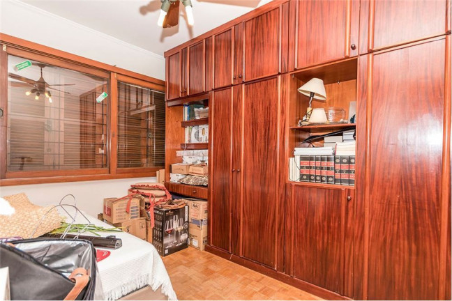 Imagem Casa com 4 Quartos à Venda,  em Três Figueiras - Porto Alegre