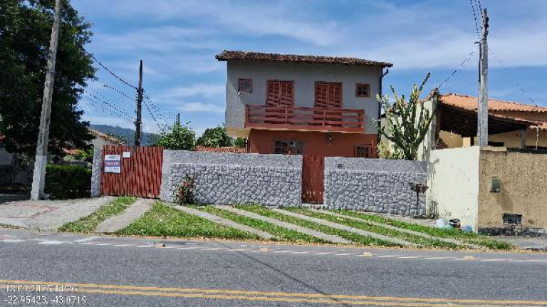 Casa com 4 Quartos à Venda, 360 m² em Piratininga - Niteroi