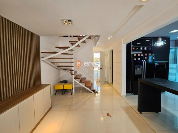 Imagem Casa com 3 Quartos à Venda, 180 m²