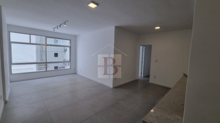 Imagem Imóvel com 3 Quartos à Venda, 120 m² em Icaraí - Niterói Imagem Imóvel com 3 Quartos à Venda, 120 m² em Icaraí - Niterói