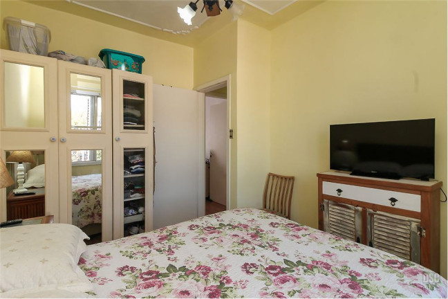 Imagem Imóvel com 2 Quartos à Venda,  em Menino Deus - Porto Alegre