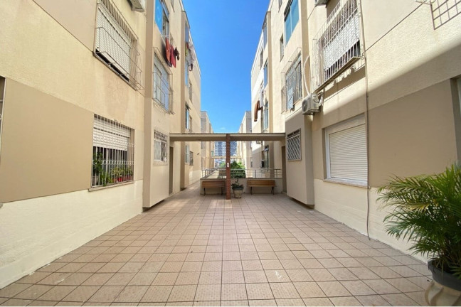 Imagem Apartamento com 2 Quartos à Venda, 59 m² em Santana - Porto Alegre Imagem Apartamento com 2 Quartos à Venda, 59 m² em Santana - Porto Alegre