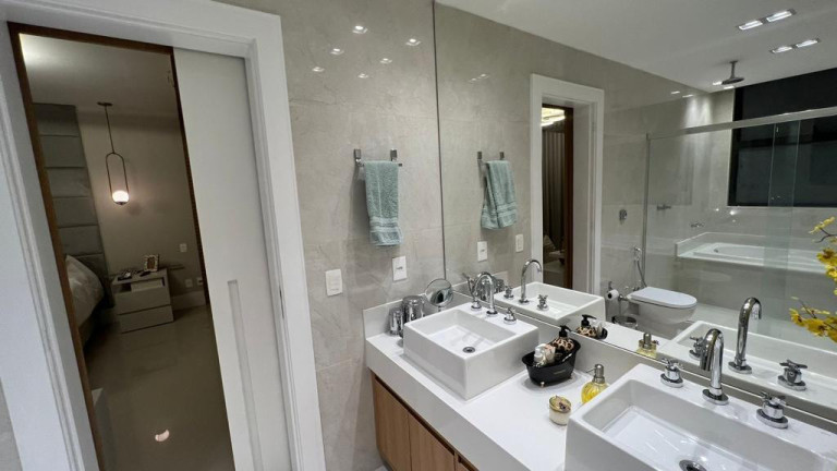 Imagem Casa de Condomínio com 4 Quartos à Venda, 650 m² em Barra Da Tijuca - Rio De Janeiro Imagem Casa de Condomínio com 4 Quartos à Venda, 650 m² em Barra Da Tijuca - Rio De Janeiro