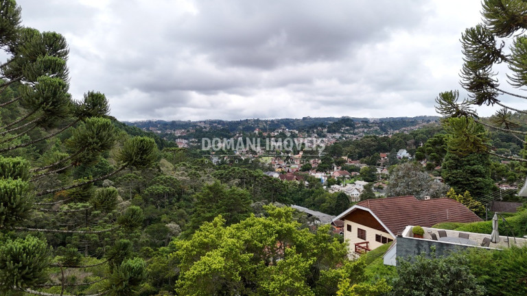Imagem Casa com 4 Quartos à Venda, 167 m² em Região Do Vale Encantado - Campos Do Jordão Imagem Casa com 4 Quartos à Venda, 167 m² em Região Do Vale Encantado - Campos Do Jordão