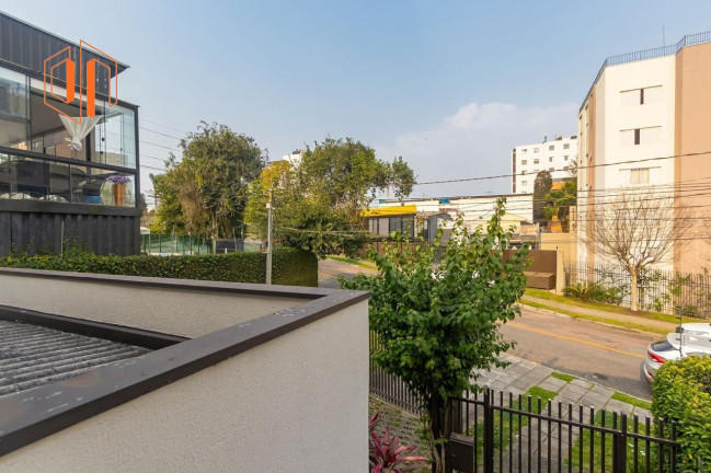 Imagem Casa com 5 Quartos à Venda, 370 m² em Ahú - Curitiba
