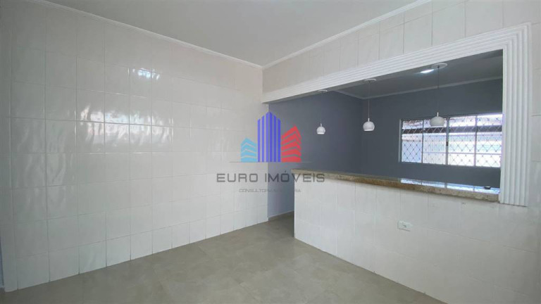 Imagem Casa com 2 Quartos à Venda, 75 m² em Vila Tupi - Praia Grande