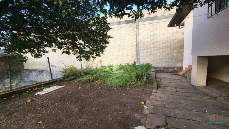 Imagem Casa com 3 Quartos à Venda, 157 m² em Pio X - Caxias Do Sul
