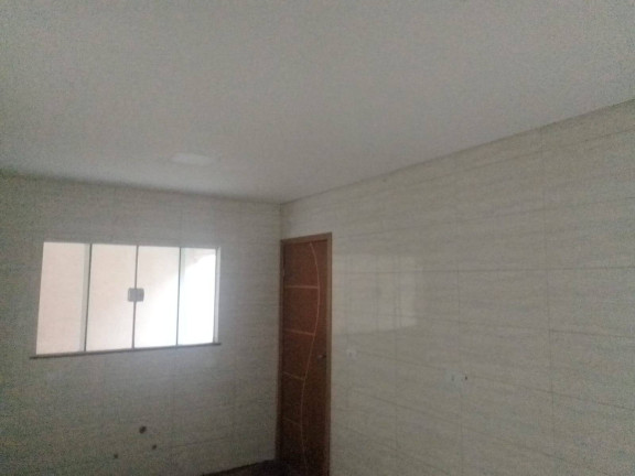 Imagem Sobrado com 3 Quartos para Alugar,  em Arapongas