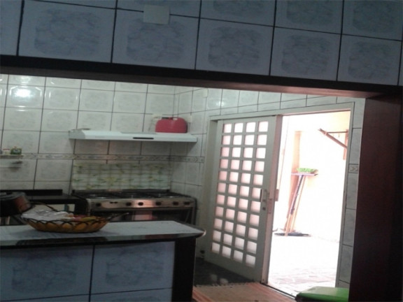 Imagem Sobrado com 1 Quarto à Venda, 140 m² em Pq. Dos Principes - Jacareí Imagem Sobrado com 1 Quarto à Venda, 140 m² em Pq. Dos Principes - Jacareí