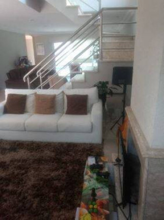 Imagem Casa com 4 Quartos à Venda, 300 m² em Alphaville - Santana De Parnaíba Imagem Casa com 4 Quartos à Venda, 300 m² em Alphaville - Santana De Parnaíba