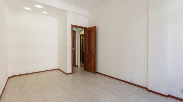 Imagem Imóvel com 3 Quartos à Venda, 137 m² em Copacabana - Rio De Janeiro