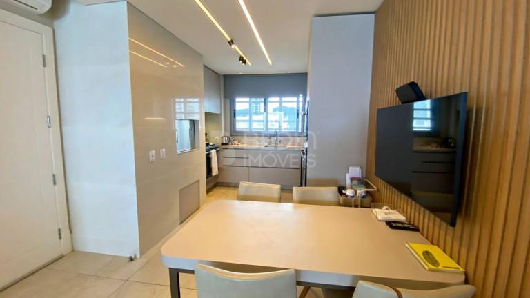 Imagem Apartamento com 4 Quartos à Venda, 243 m² em Centro - Balneário Camboriú Imagem Apartamento com 4 Quartos à Venda, 243 m² em Centro - Balneário Camboriú