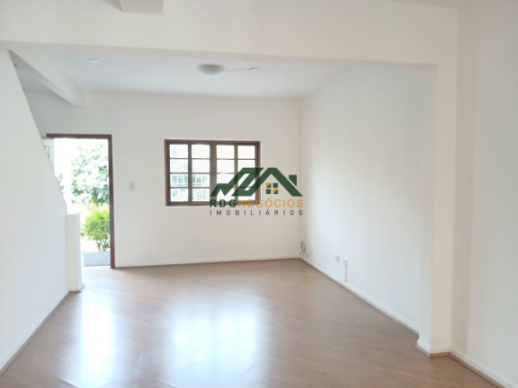 Imagem Sobrado com 2 Quartos para Alugar, 208 m² em Aclimação - São Paulo