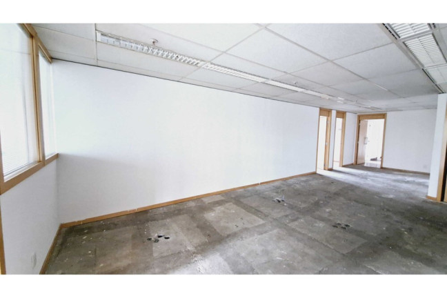 Imóvel Comercial à Venda, 195 m² em Cidade Monções - São Paulo